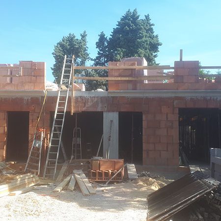 Élévations de mûrs d'un complexe d'habitations. Projet piloté par 2MA Structure - Tours